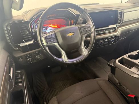 Used 2024 Chevrolet Silverado 2500 LT AWD/4WD image 21