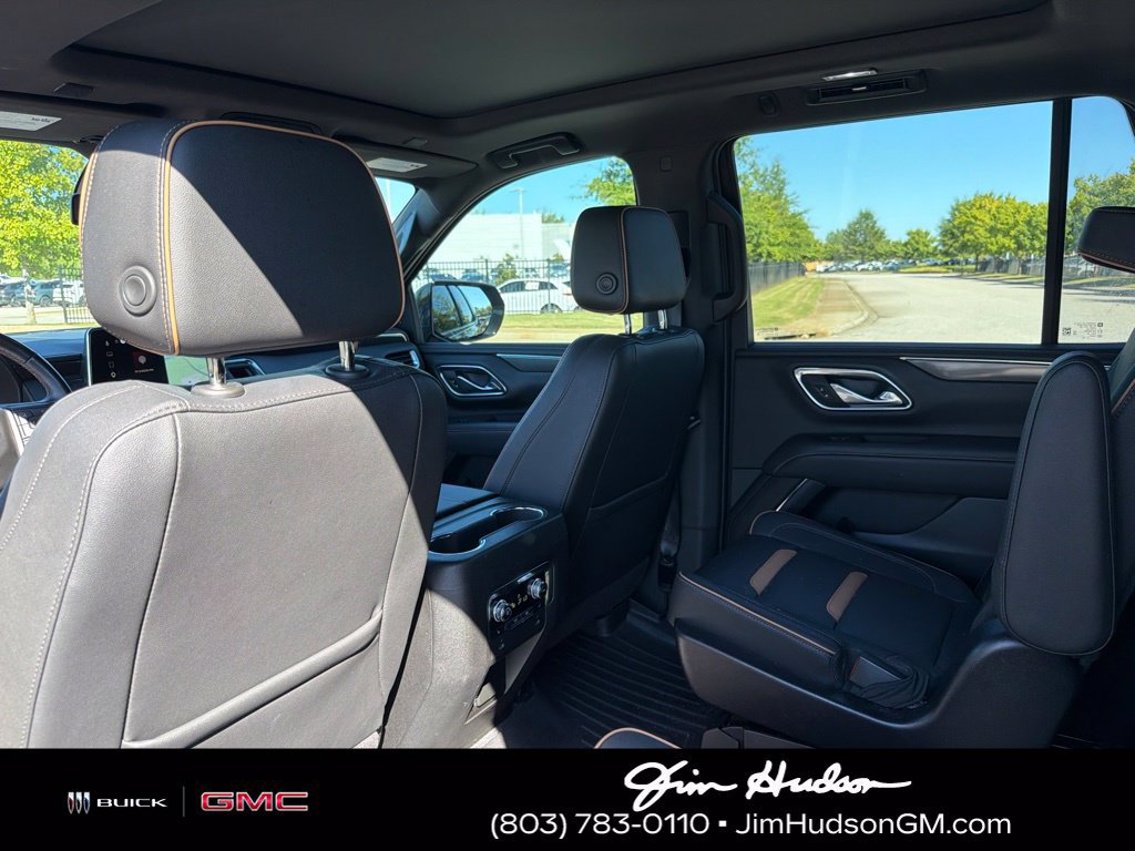 Used 2023 GMC Yukon AT4 w/ AT4 Premium Package AWD/4WD image 11