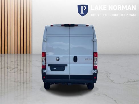 New 2025 RAM ProMaster 2500 w/ Convenience Group image 8