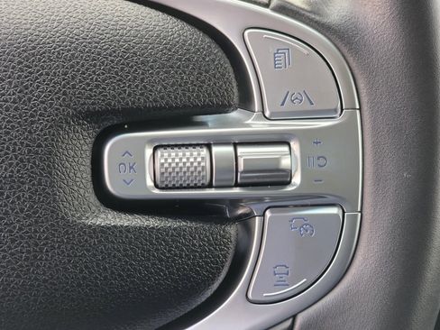 Used 2025 Genesis GV70 2.5T image 19