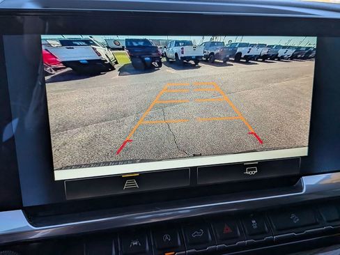 Used 2023 Chevrolet Silverado 1500 LT Trail Boss image 6