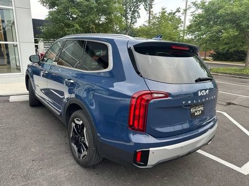 Certified 2024 Kia Telluride S AWD/4WD image 4