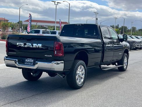 New 2026 RAM 2500 Laramie AWD/4WD image 7