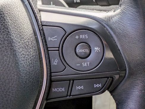 Used 2019 Toyota Camry SE FWD image 24