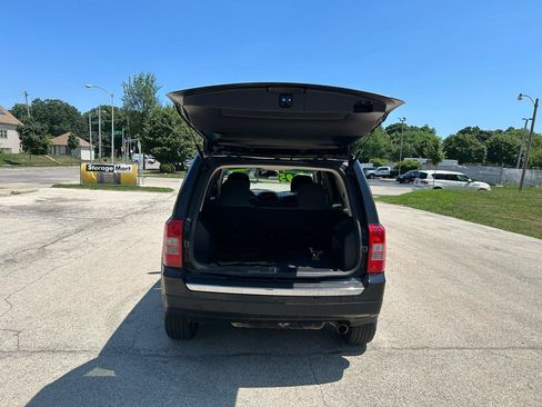 Used 2017 Jeep Patriot High Altitude AWD/4WD image 7