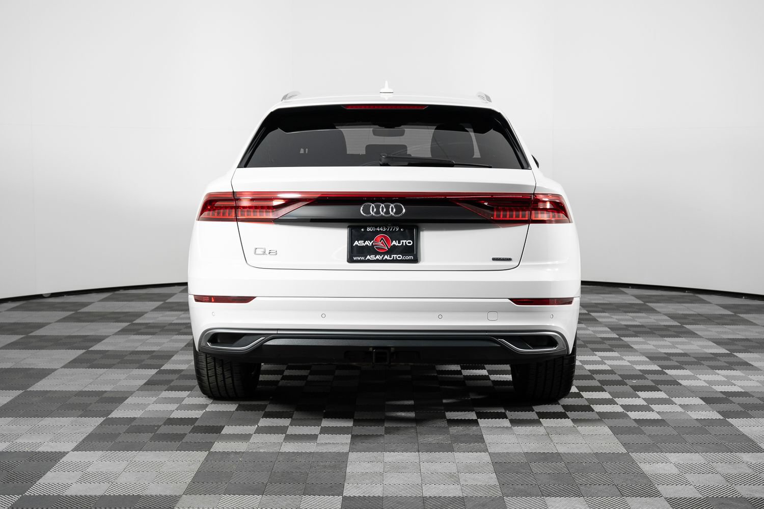 Used 2019 Audi Q8 Premium w/ Convenience Package AWD/4WD image 6