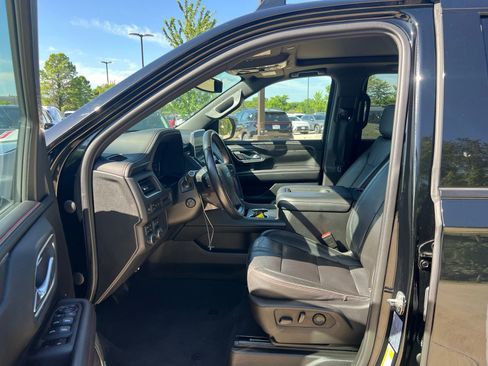 Used 2021 Chevrolet Tahoe RST w/ Luxury Package AWD/4WD image 27