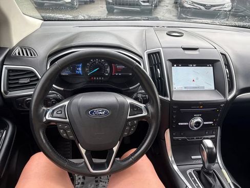 Used 2017 Ford Edge Titanium w/ Equipment Group 301A AWD/4WD image 10