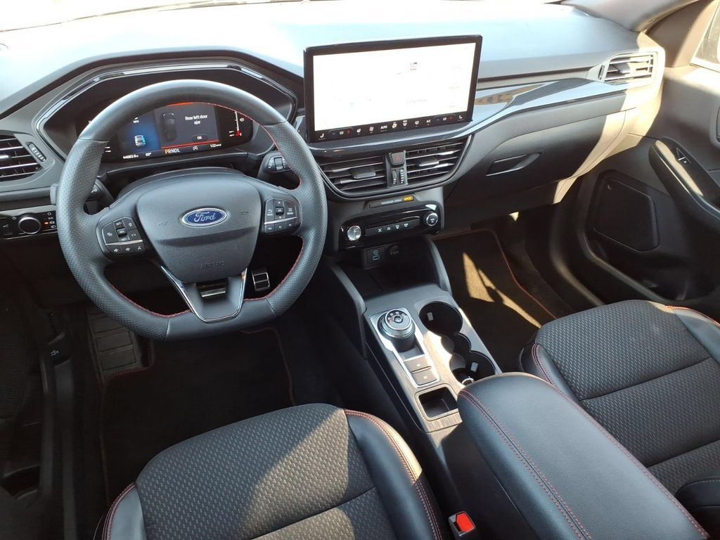 Used 2023 Ford Escape ST-Line w/ Tech Pack #1 AWD/4WD image 12