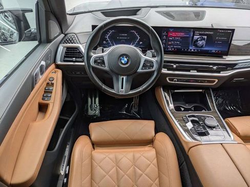 Used 2024 BMW X5 M60i AWD/4WD image 17