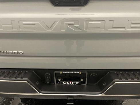 Used 2024 Chevrolet Silverado 1500 LT AWD/4WD image 25