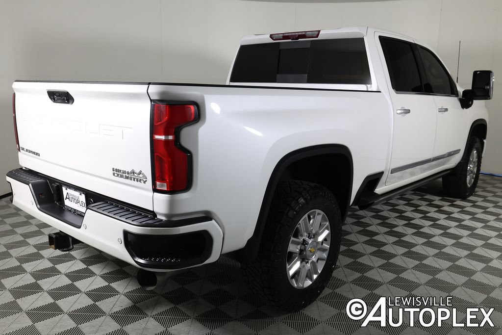 Used 2024 Chevrolet Silverado 2500 High Country w/ Technology Package AWD/4WD image 5