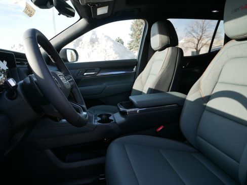 New 2026 GMC Terrain AT4 w/ Technology Package II image 4