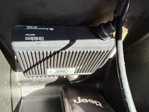 Used 2018 Jeep Wrangler Unlimited Sport image 35