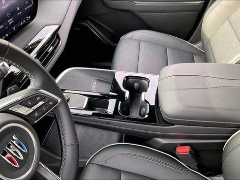 Used 2025 Buick Enclave Sport Touring image 13