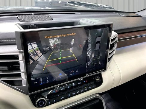 Used 2023 Toyota Tundra Capstone AWD/4WD image 14