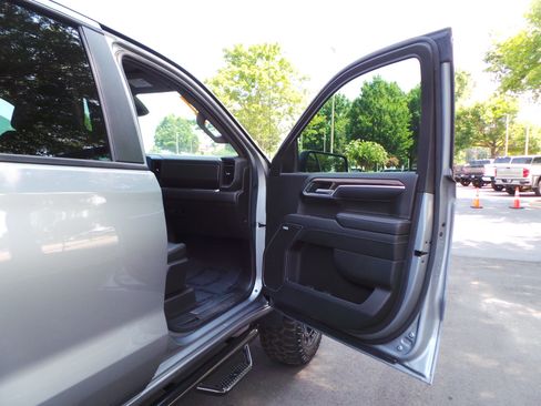 Used 2024 Chevrolet Silverado 1500 RST w/ Convenience Package II AWD/4WD image 41