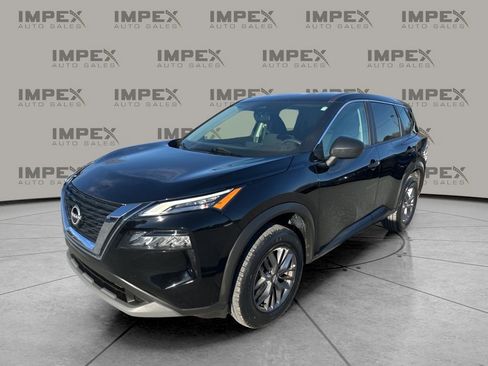 Used 2023 Nissan Rogue S image 1