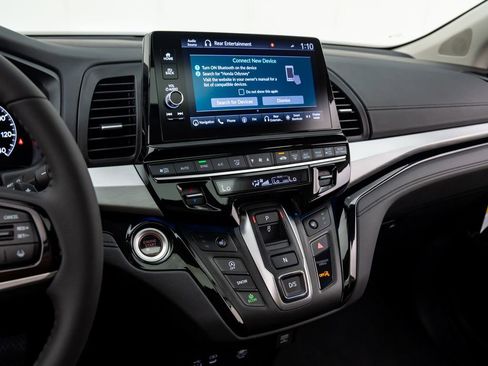 Certified 2026 Honda Odyssey Touring image 12