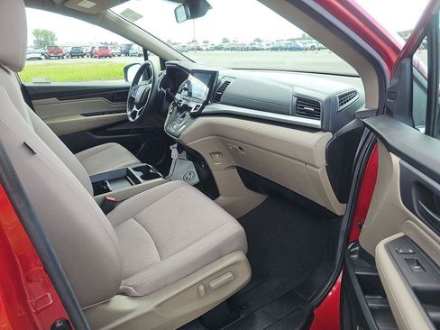 Used 2022 Honda Odyssey EX image 12