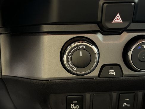 Used 2019 Toyota Tacoma TRD Pro AWD/4WD image 41