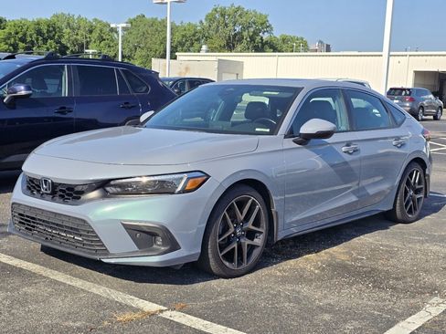 Used 2022 Honda Civic Sport Touring image 3