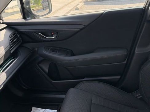 Used 2020 Subaru Outback Premium image 7