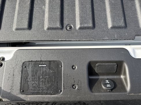 Used 2024 GMC Sierra 1500 Denali Ultimate image 35