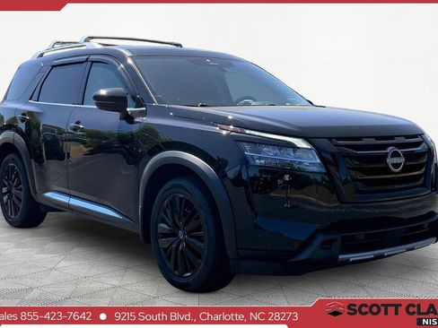 Used 2023 Nissan Pathfinder Platinum w/ Black Appearance Package AWD/4WD image 1