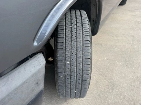 Used 2017 Chevrolet Express 3500 LS image 19