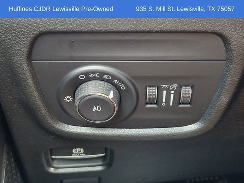 Used 2023 Jeep Grand Cherokee L Limited AWD/4WD image 24