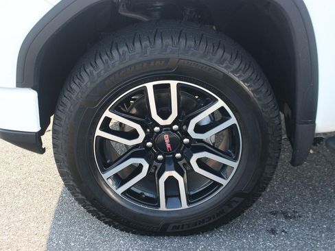 Used 2026 GMC Sierra 1500 AT4 w/ AT4 Premium Package AWD/4WD image 43