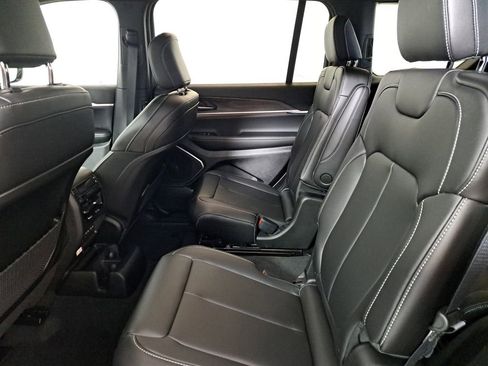 New 2026 Jeep Grand Cherokee L Limited w/ Limited Altitude Package RWD image 15