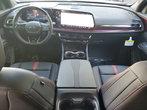 New 2026 Chevrolet Traverse RS w/ LPO, Floor Liner Package image 12