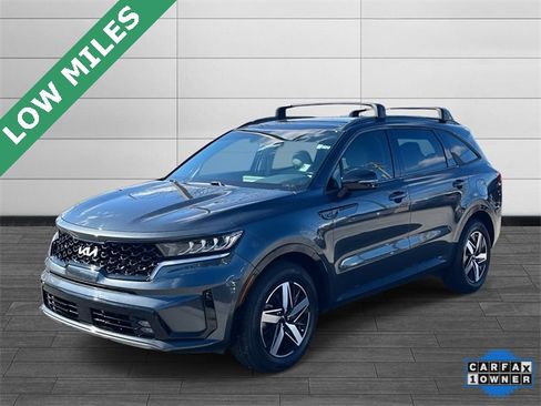 Used 2022 Kia Sorento EX w/ Panoramic Sunroof Package image 7