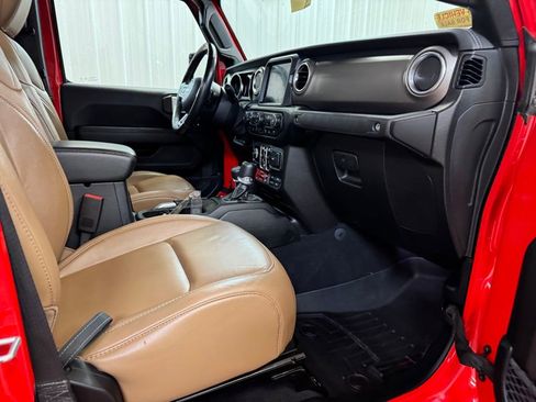 Used 2020 Jeep Gladiator Rubicon image 26