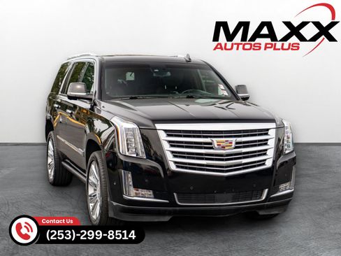 Used 2017 Cadillac Escalade Platinum AWD/4WD image 1