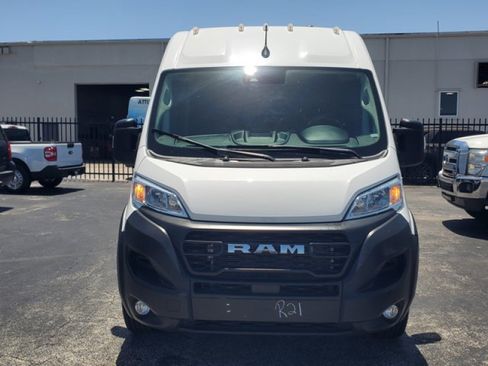 Used 2025 RAM ProMaster 3500 w/ Convenience Group FWD image 2