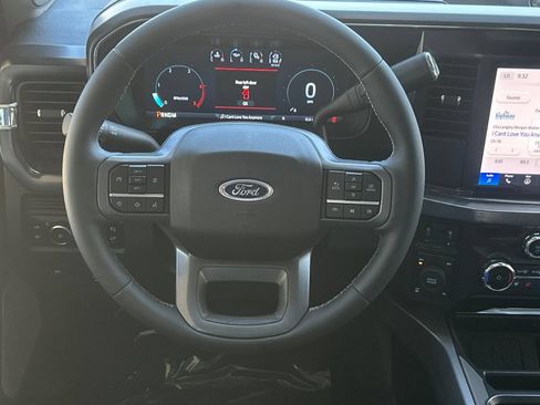 New 2026 Ford F250 Lariat w/ Black Appearance Package AWD/4WD image 14