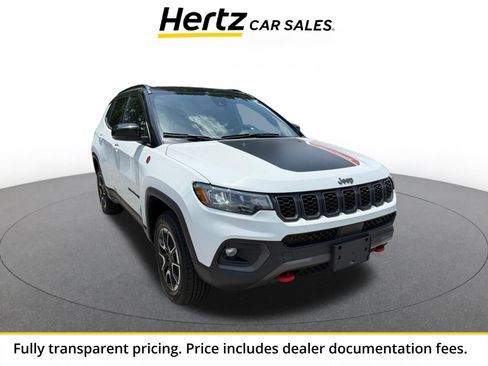 Used 2025 Jeep Compass Trailhawk AWD/4WD image 1