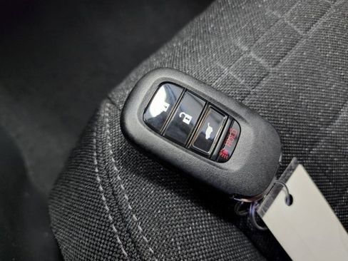 Used 2025 Honda HR-V LX image 8