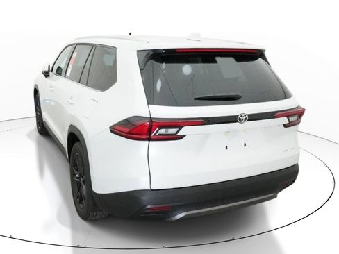 New 2026 Toyota Grand Highlander Limited image 6