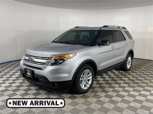 Used 2012 Ford Explorer XLT image 1