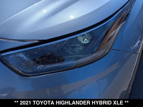 Used 2021 Toyota Highlander XLE AWD/4WD image 15
