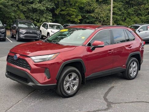 Used 2024 Toyota RAV4 XLE image 3