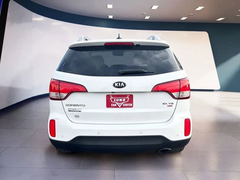 Used 2014 Kia Sorento EX FWD image 4