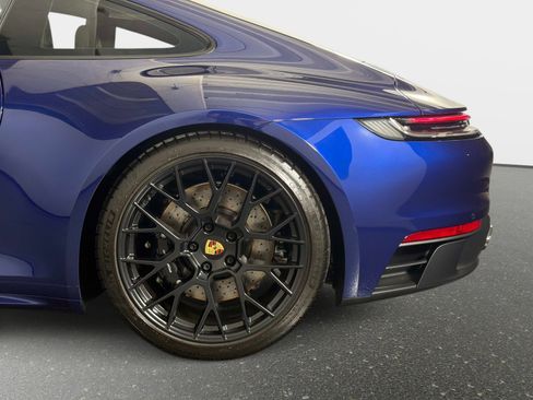 Used 2024 Porsche 911 Carrera 4 GTS image 15