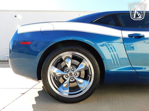 Used 2010 Chevrolet Camaro SS RWD image 27
