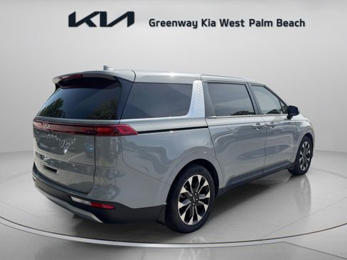 Certified 2024 Kia Carnival EX FWD image 7