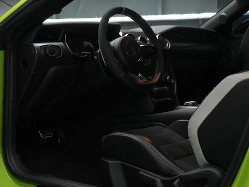 Used 2020 Ford Mustang Shelby GT500 w/ Technology Package image 23